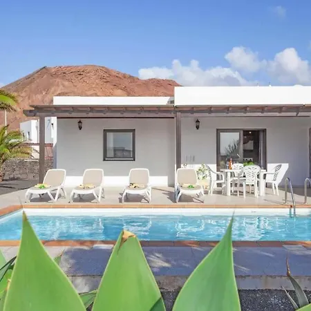 Bianca, Playa Burgado Villa